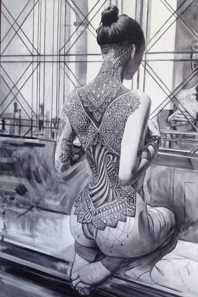 Нарисованные девушки с татуировкой