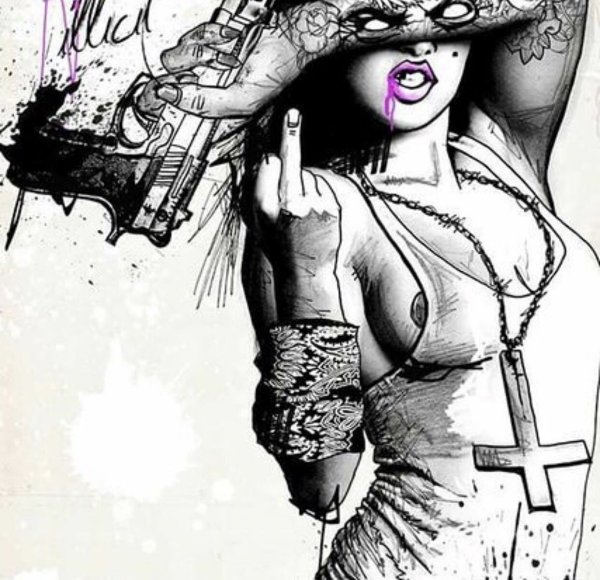 Нарисованные девушки с тату