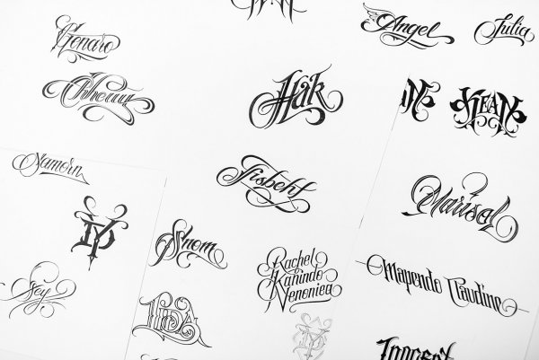 Эскизы татуировок с именами