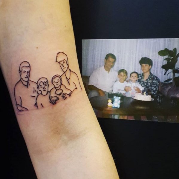 Тату семья из букв членов семьи