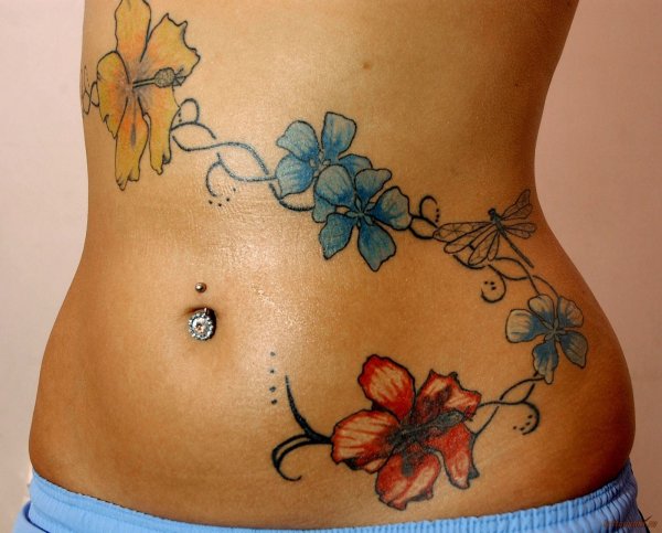 Тату на животе для девушек