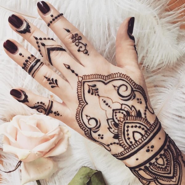 Хна на руке