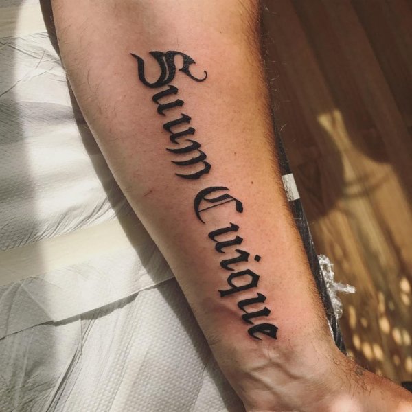 Татуировки надписи