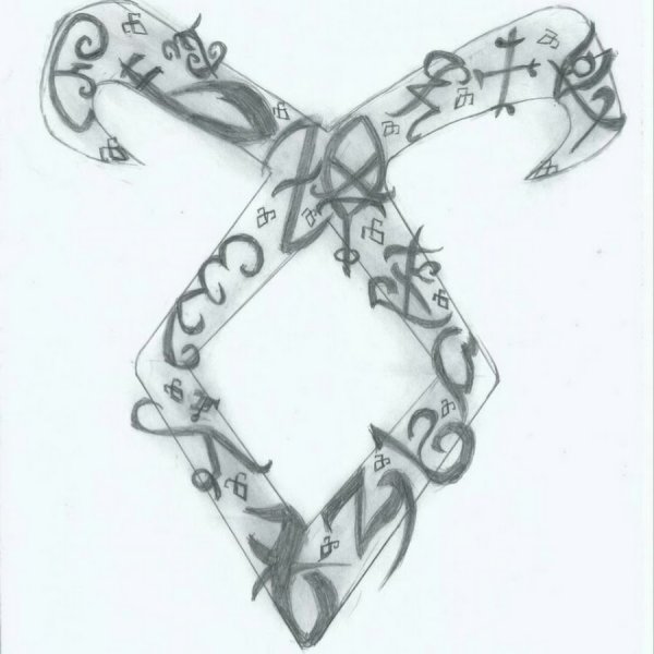 Тату руны орудия смерти