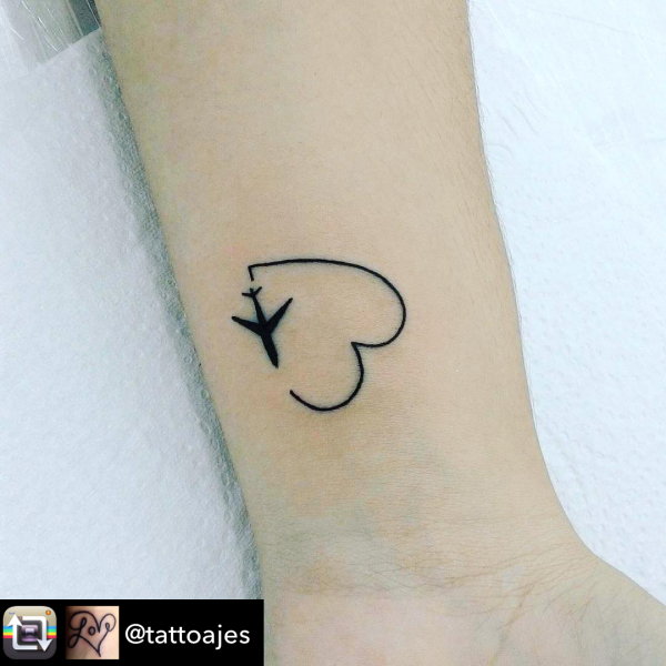 Тату на ноге легкие ручкой