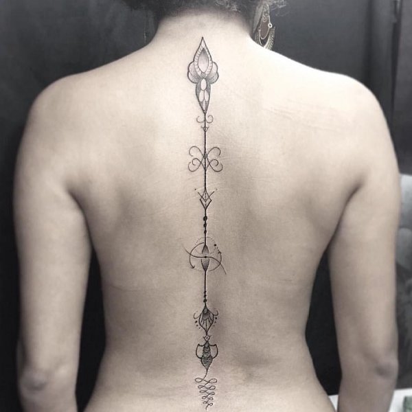 Тату дракон в стиле скетч