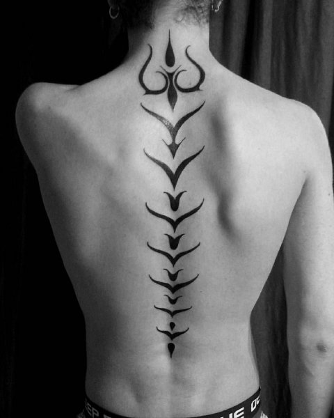 Тату змея геометрия