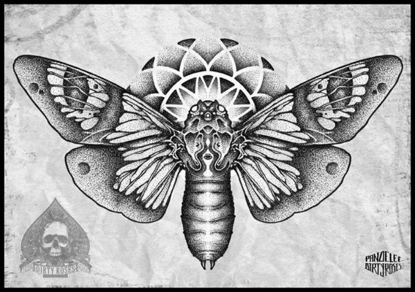 Татуировка Бражник мертвая голова