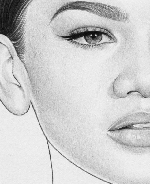 Зарисовка лица девушки