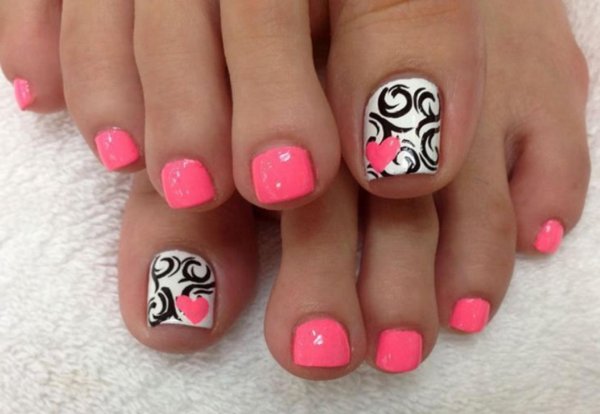 Педикюр с рисунком