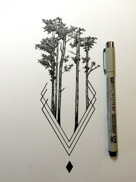 Черные рисунки на руках