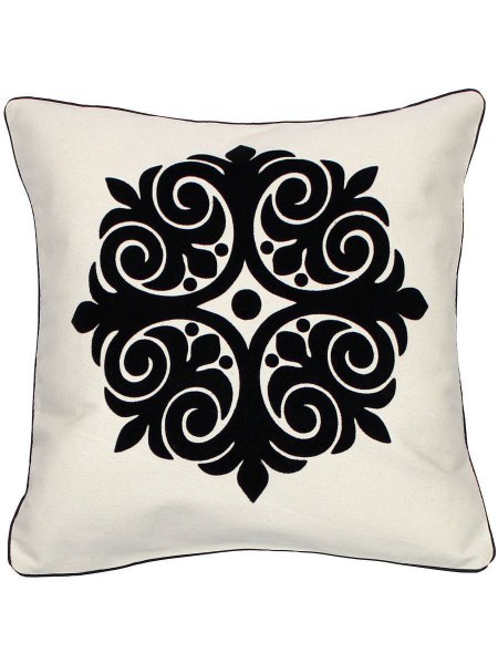 Подушки с кантом декоративные