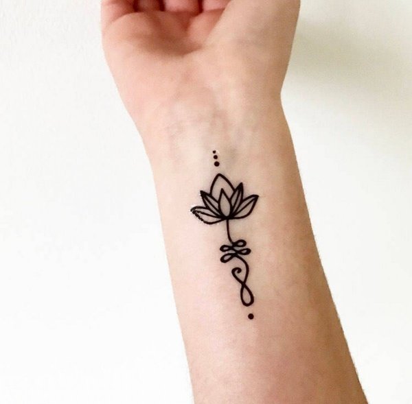 Хна на запястье для девушек