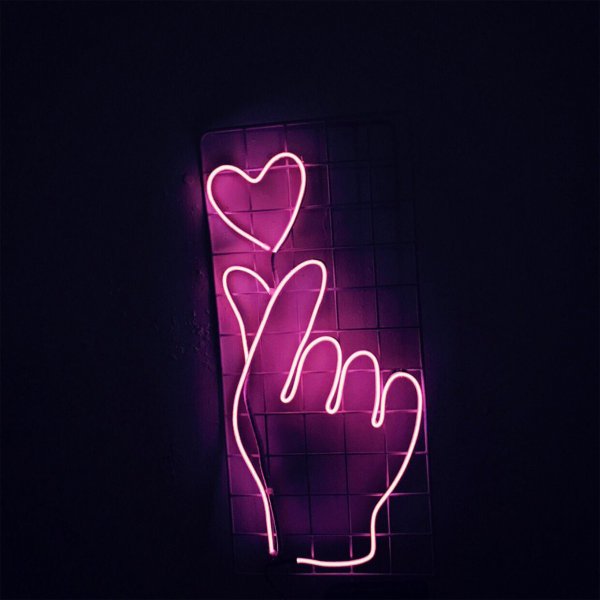Неоновое сердце
