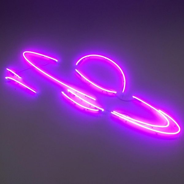 Неоновая вывеска летающая тарелка