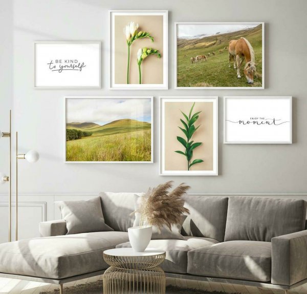 Группа постеров бежевый