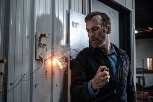 Боб оденкирк никто фильм