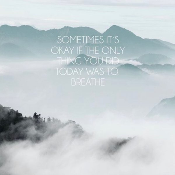 Постер горы в тумане