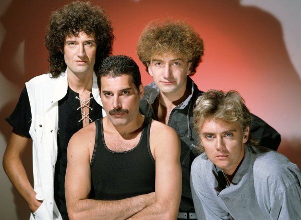 Питер Хинс Queen