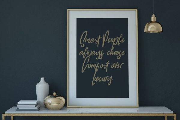 Рамка на стене