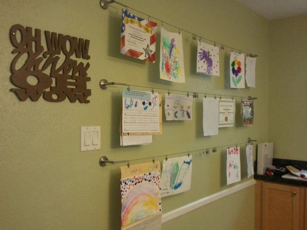 Стена для выставки рисунков