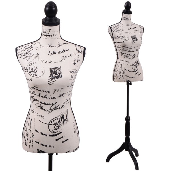 Готовое платье на манекене