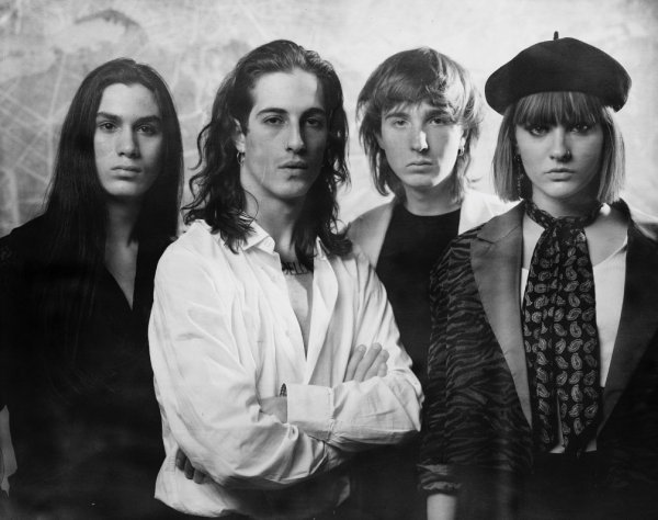 Итальянская группа Maneskin