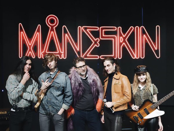 Солист группы Maneskin