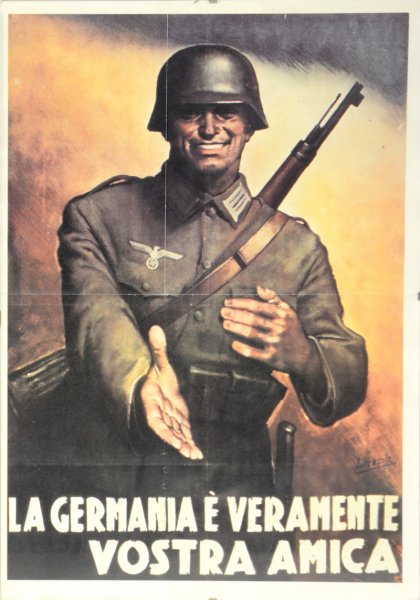 Плакаты националистов