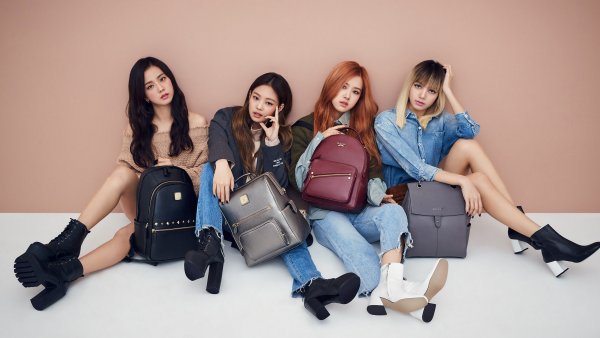 K Pop группа BLACKPINK