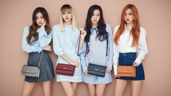 Группа BLACKPINK участницы