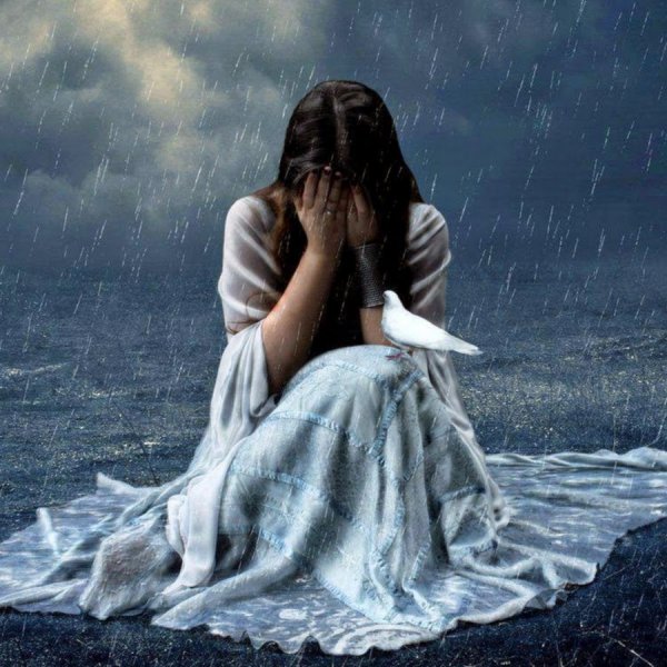 Грустная девушка