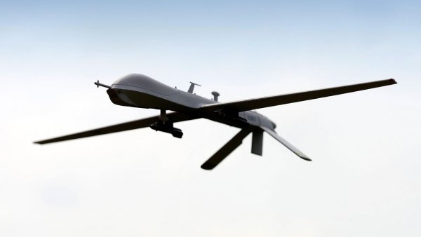 Беспилотник самолетного типа