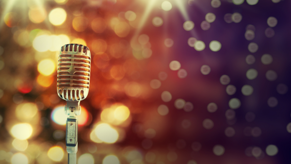 Вокальный микрофон ретро