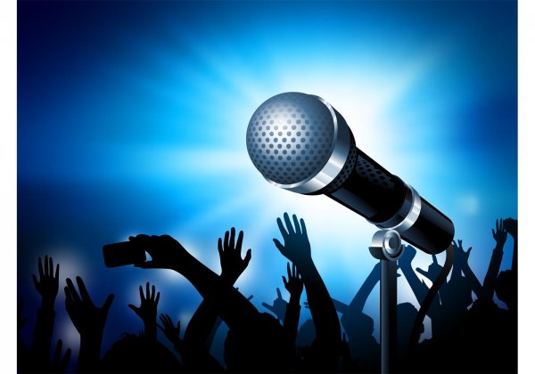 Человек с микрофоном