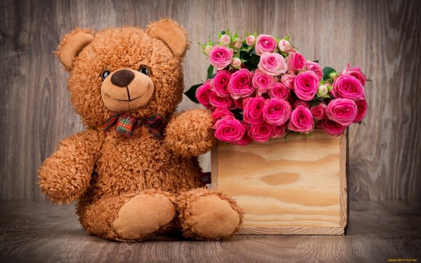 Медвежонок с цветами