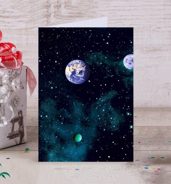 Необычная открытка космос