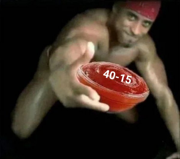 Рикардо Милос 18