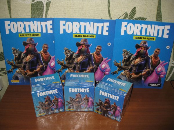 Наклейки ФОРТНАЙТ Panini