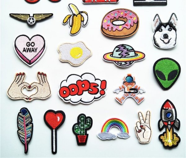 Модные значки