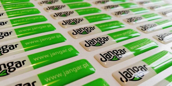 Фирменные наклейки