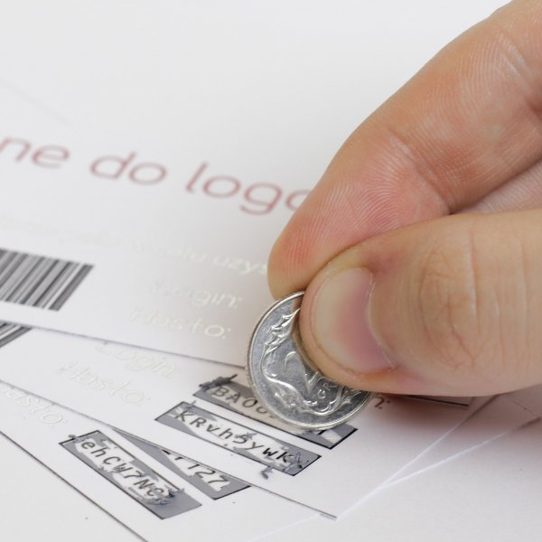 Наклейка для стирания монеткой