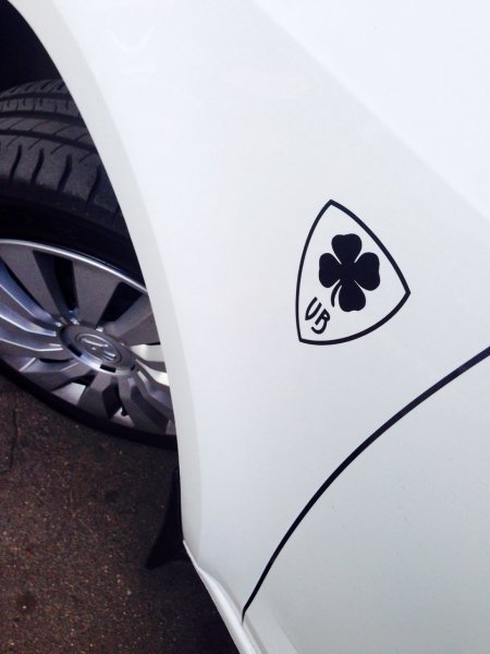 Наклейка драйв Октавия а5