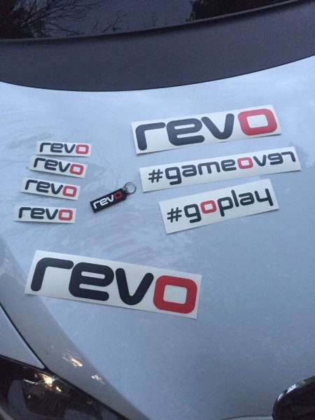 Наклейка на автомобиль "Revo"