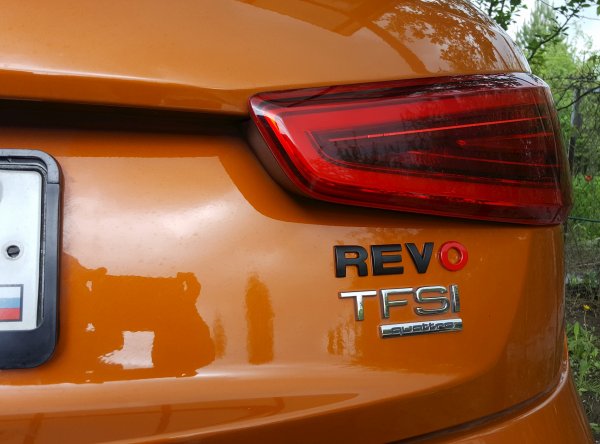 Наклейки на Ауди q3