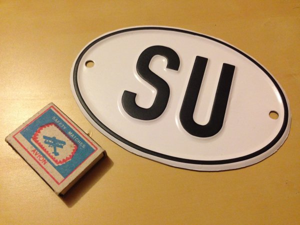 Наклейка su на авто