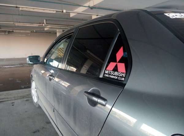 Наклейки на Митсубиси Лансер 9