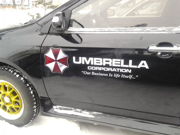 Наклейки Амбрелла на мотоцикл