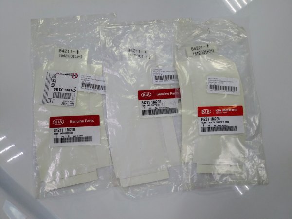 Киа Церато 4 антигравийная наклейка