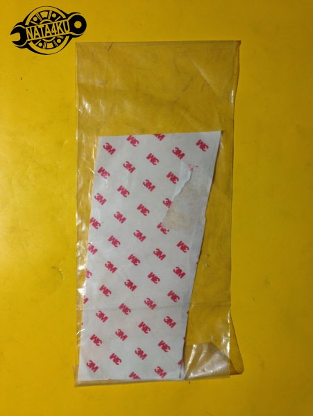 Наклейка антигравийная